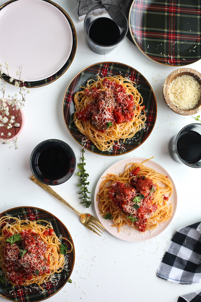 spaghetti-meatballs-sunday-dinner-16
